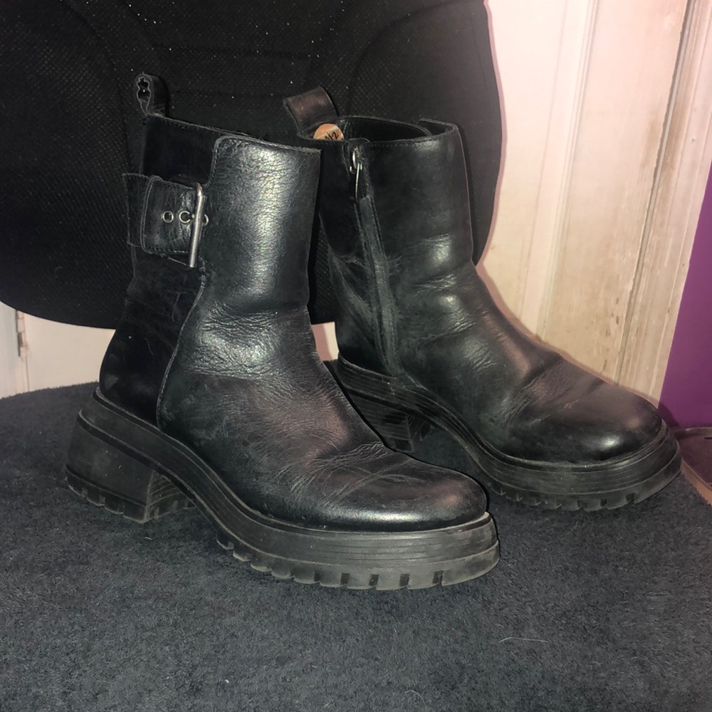 Franco Sarto 7.5 Leather boots